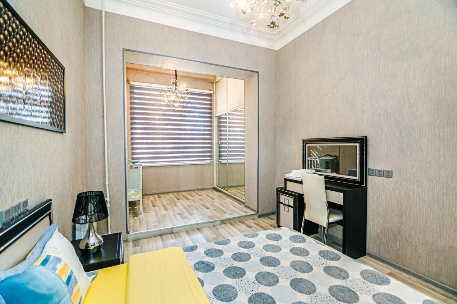 באקו Azneft Square Deluxe Apartment מראה חיצוני תמונה