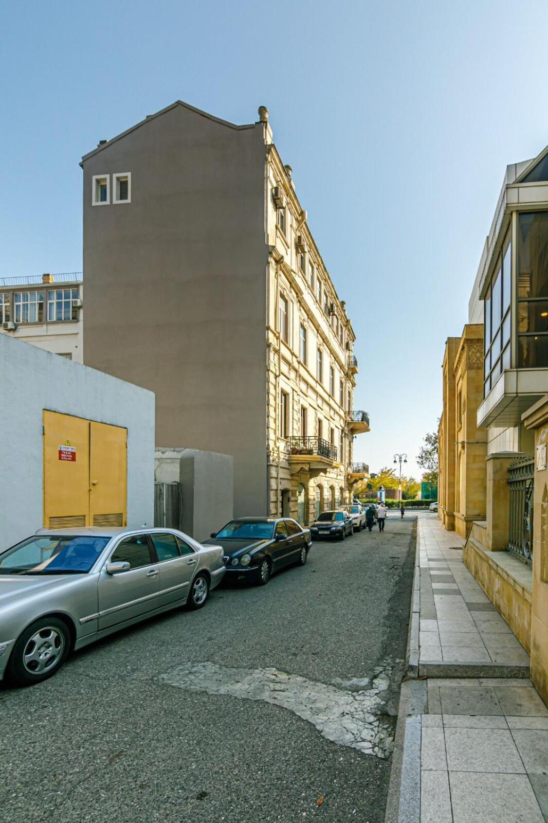 באקו Azneft Square Deluxe Apartment מראה חיצוני תמונה