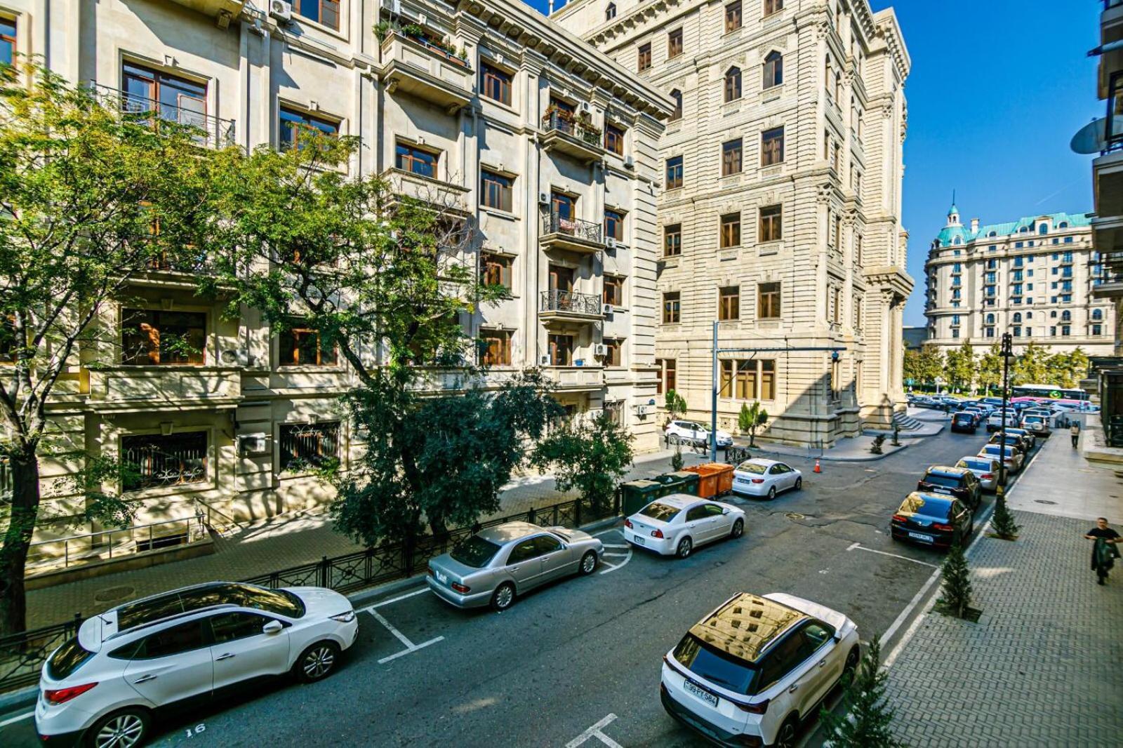 באקו Azneft Square Deluxe Apartment מראה חיצוני תמונה